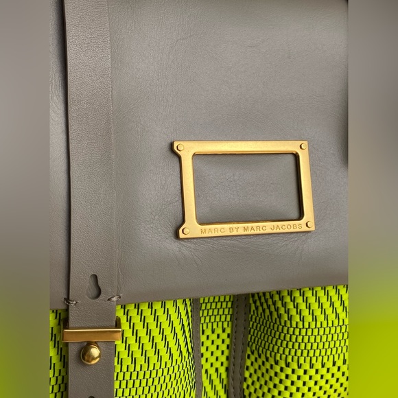 Marc Jacobs Woven Leather Top Handle Messenger Bag in Safety Yellow - Picture 2 of 10